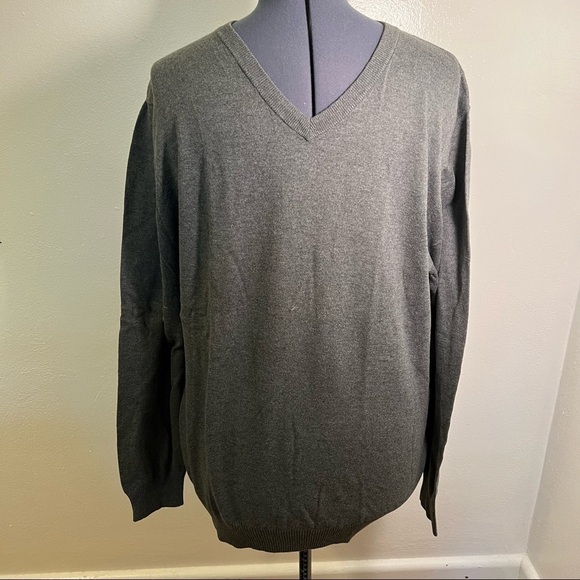 Old Navy V-Neck Sweater Dark Heather Gray - Picture 2 of 12